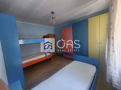 Apartament 2+1 me qera në Komuna e Parisit, Tiranë, 110 m². Foto 4 nga 6