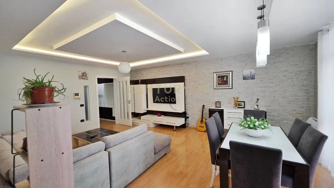 Apartament 2+1 me qera në Ish Ekspozita, Tiranë, 120 m². Foto 1 nga 10