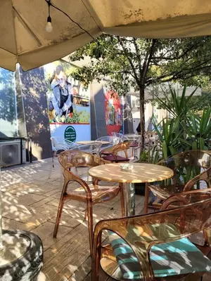 Locale in vendita a Rruga Frosina Plaku, Tirana, 40 m². Foto 8 di 12