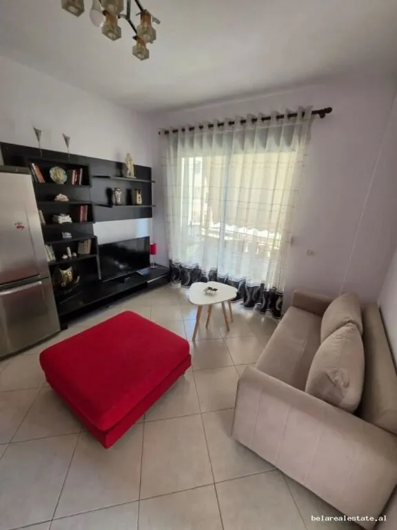 Apartament 3+1 me qera në Rruga Endri Keko, Tiranë, 120 m². Foto 1 nga 8