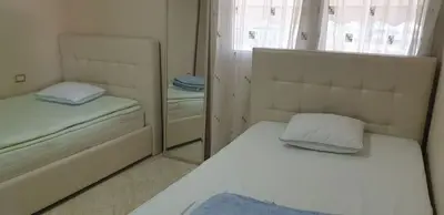 Apartment 1+1 for rent in Rruga Kongresi i Manastirit, Tirana, 85 m². Photo 3 of 10
