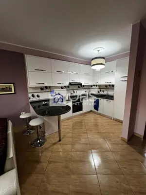 Apartament 2+1 me qera në Astir, Tiranë, 125 m². Foto 2 nga 10