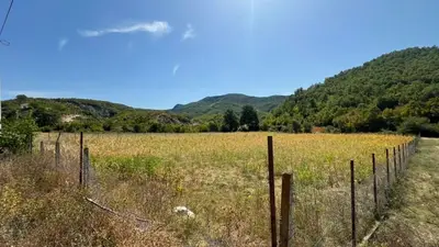 Tokë në shitje në Baldushk, Tiranë, 9 000 m². Foto 4 nga 6