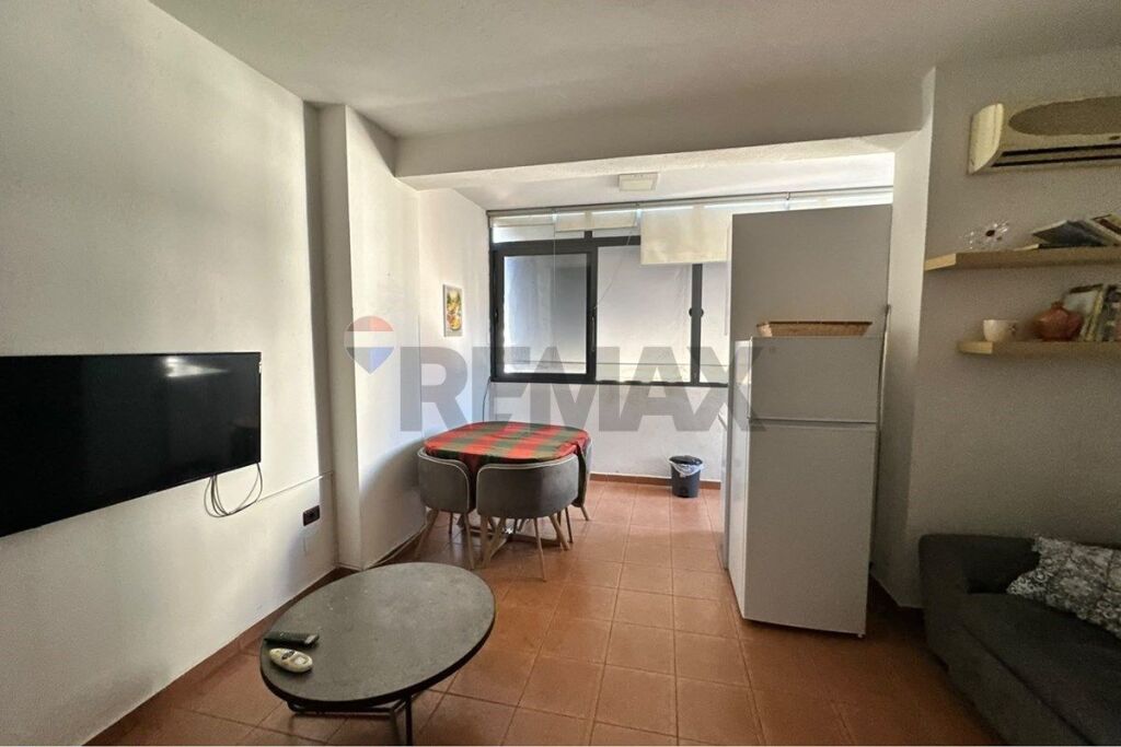 Appartamento in vendita a 21 Dhjetori, Tirana, 70 m². Foto 2 di 3