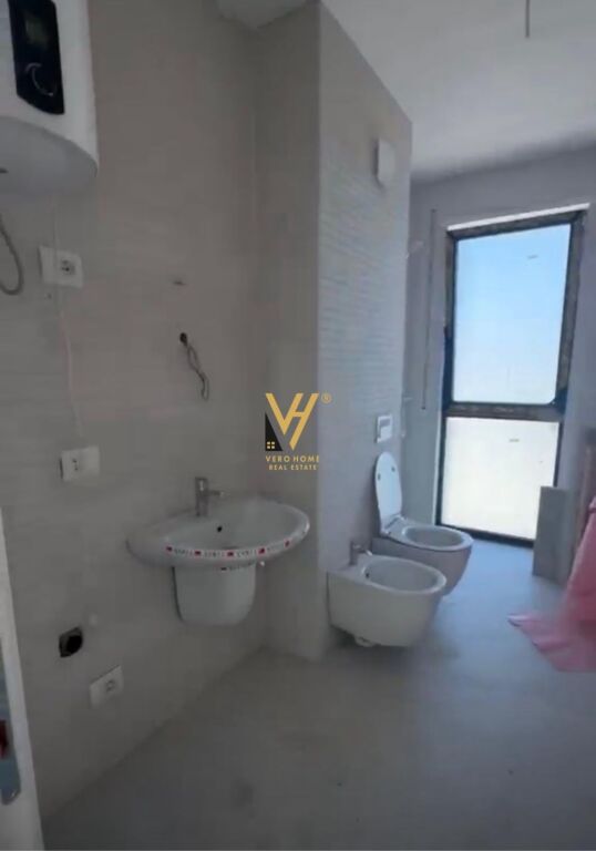 Apartament 2+1 me qera në Ish Dogana, Tiranë, 105 m². Foto 3 nga 3