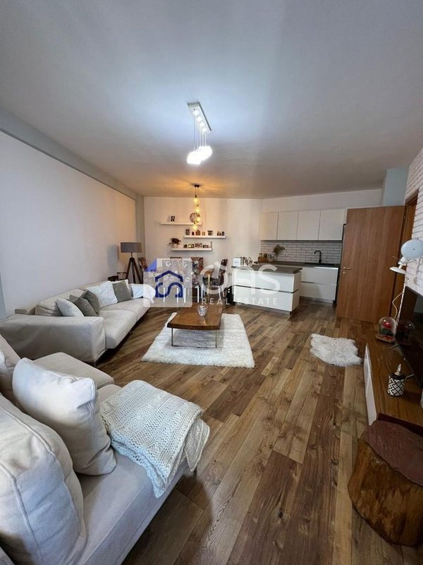 Apartament 1+1 me qera në Rruga Teodor Keko, Tiranë, 80 m²