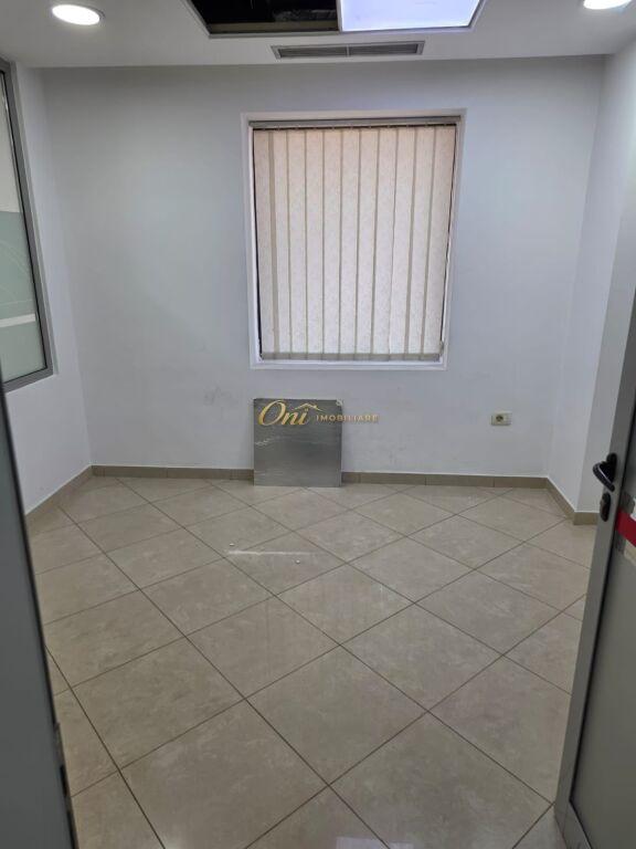 Zyrë me qera në Bulevardi Deshmoret e Kombit, Tiranë, 93 m². Foto 2 nga 5