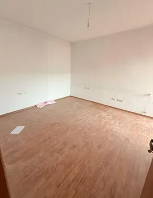 Apartament 2+1 në shitje në Mbikalim Auto te Unaza e Re, Tiranë, 127 m². Foto 4 nga 7