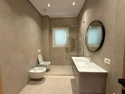 Villa in affitto a Rruga e Elbasanit, Tirana, 400 m². Foto 4 di 4