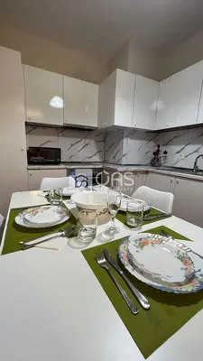 Apartament 2+1 me qera në Blloku, Tiranë, 85 m². Foto 1 nga 10
