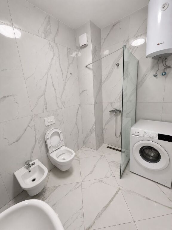 Appartamento 1+1 in affitto a Rruga Bardhyl, Tirana, 70 m². Foto 3 di 3