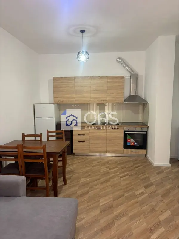 Appartamento 1+1 in affitto ad Univers City, Tirana, 63 m²
