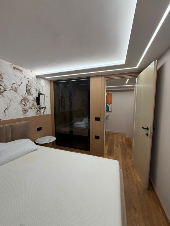 Apartment 2+1 for rent in Liqeni i Thatë, Tirana, 100 m². Photo 1 of 3