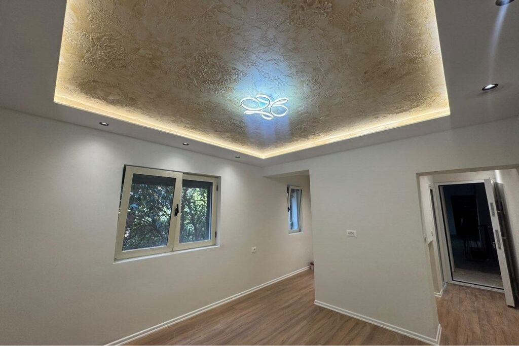 Monolocale in vendita a Jordan Misja, Tirana, 34 m². Foto 1 di 3