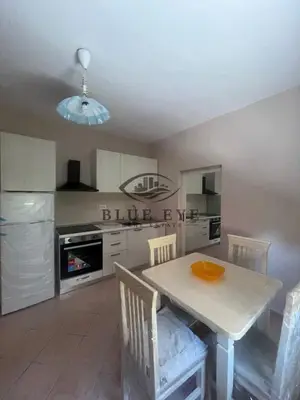 Appartamento 1+1 in affitto a Qendër, Durazzo, 70 m². Foto 2 di 6