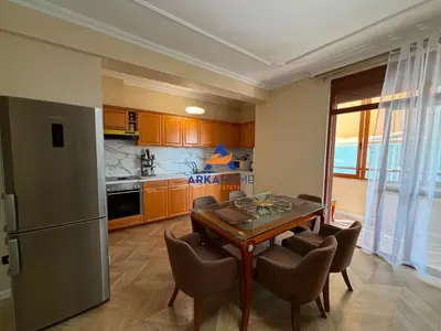 Apartment 4+1 for rent in Ish Ekspozita, Tirana, 140 m². Photo 3 of 11
