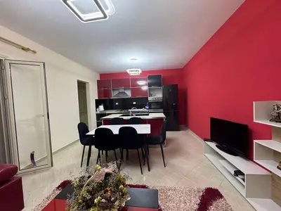 Shtëpi private 2+1 me qera në Plazh, Durrës, 131 m². Foto 1 nga 8