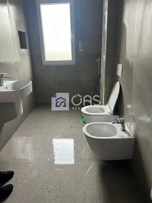 Ufficio in affitto a Bulevardi i Ri, Tirana, 105 m². Foto 3 di 4