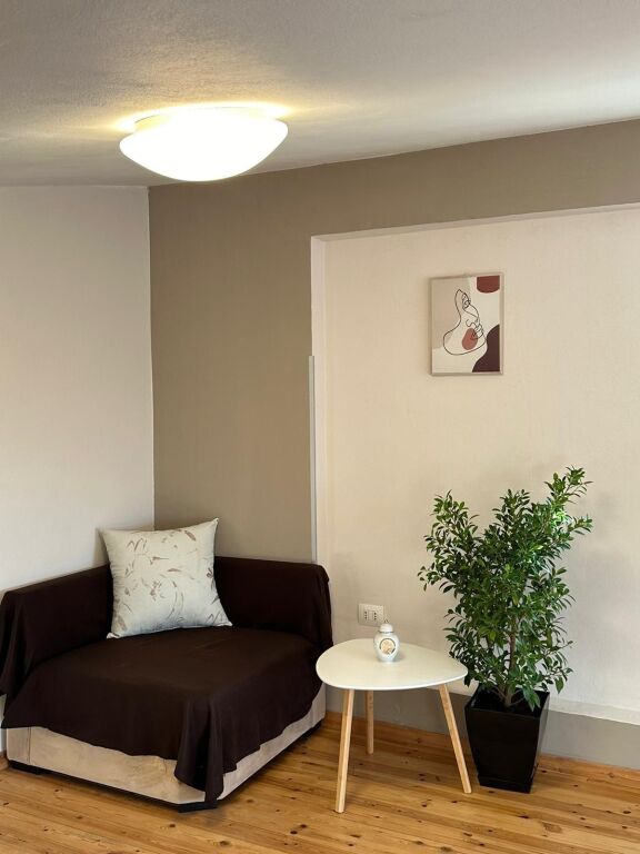 Appartamento in affitto a Fresku, Tirana, 90 m². Foto 3 di 3