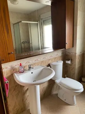 Apartament 3+1 me qera në Ambasada Amerikane, Tiranë, 120 m². Foto 6 nga 7