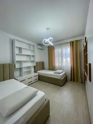 Apartament 2+1 me qera në Rruga Deshmorët e 4 Shkurtit, Tiranë, 105 m². Foto 3 nga 6
