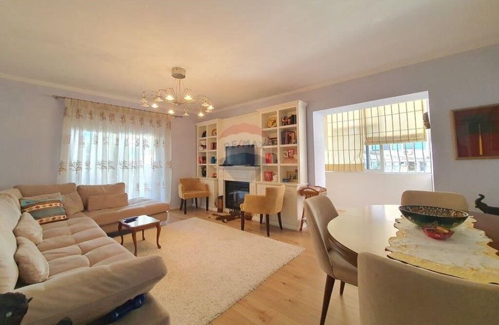 Apartment 2+1 for rent in Myslym Shyri, Tirana, 108 m². Photo 2 of 3
