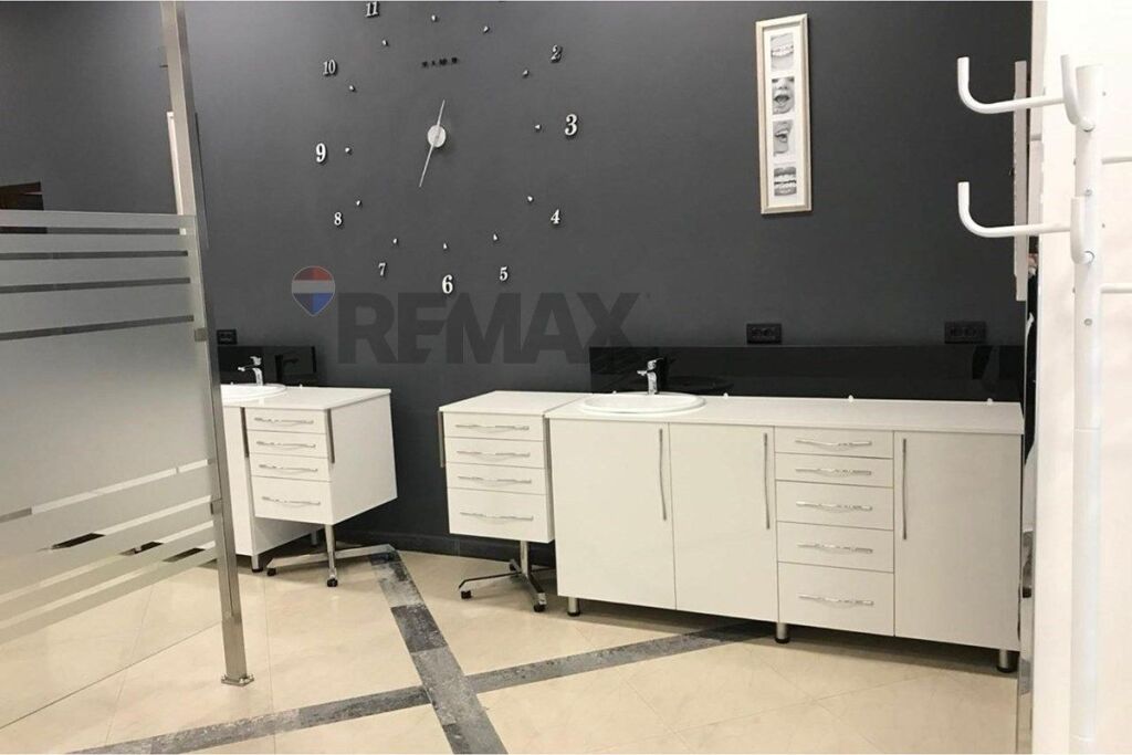 Zyrë në shitje në Medreseja, Tiranë, 72 m². Foto 2 nga 3