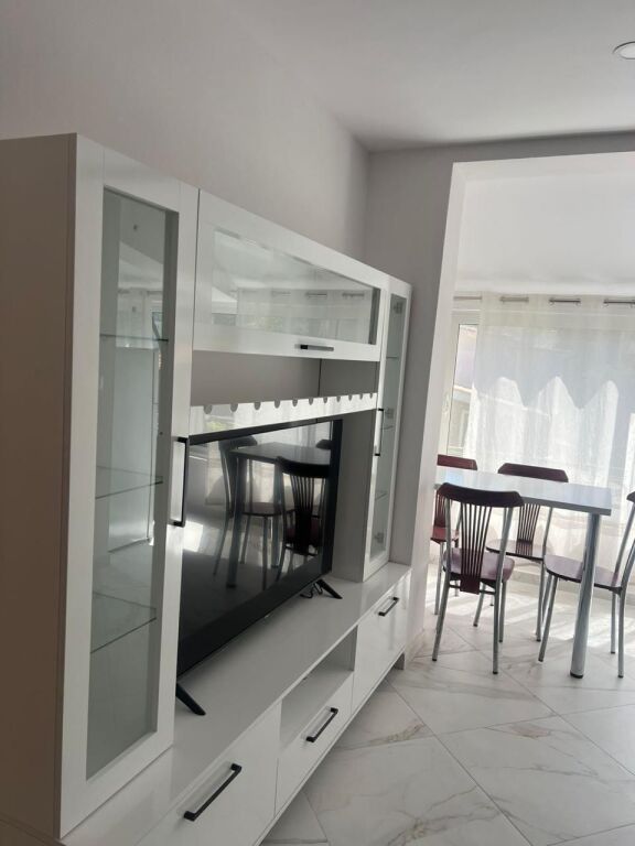 Apartment for sale in Golem, 45 m². Photo 2 of 3