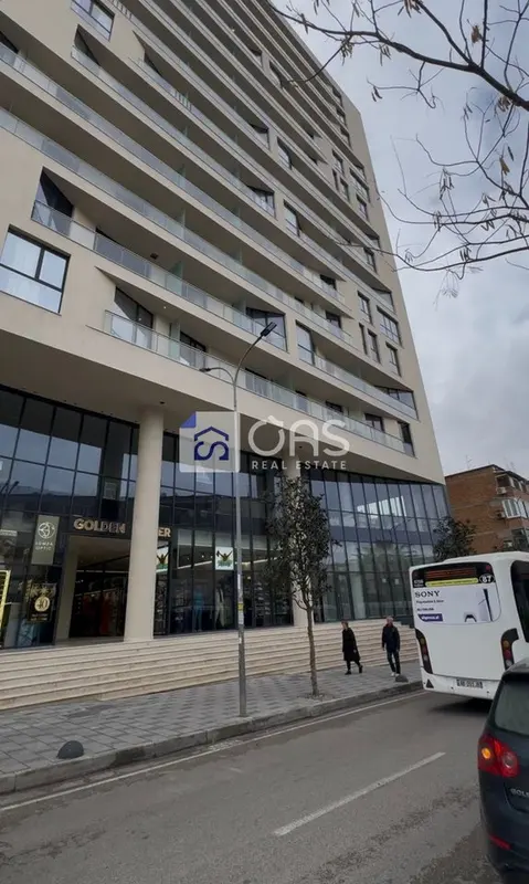Ambient biznesi në shitje në Mine Peza, Tiranë, 340 m²