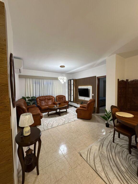 Appartamento 2+1 in affitto a Rruga Dritan Hoxha, Tirana, 100 m²