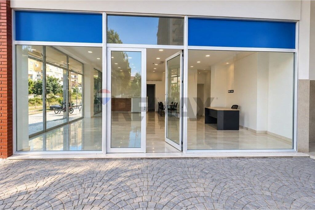 Shop for rent in Ali Demi, Tirana, 56 m². Photo 1 of 1