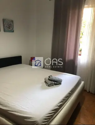 Apartament 1+1 me qera në Komuna e Parisit, Tiranë, 60 m². Foto 3 nga 3