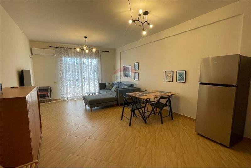 Apartament 1+1 me qera në Rruga Demokracia, Vlorë, 65 m². Foto 3 nga 11