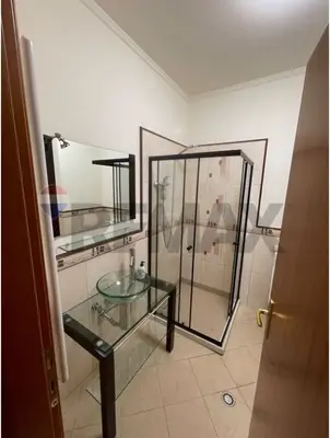 Apartament 2+1 me qera në Liceu Artistik, Tiranë, 118 m². Foto 8 nga 9