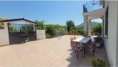 Vilë në shitje në Vishnjë, Tiranë, 1 410 m². Foto 11 nga 12