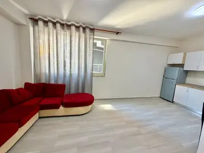 Appartamento 1+1 in affitto a Shkozë, Tirana, 65 m². Foto 3 di 5