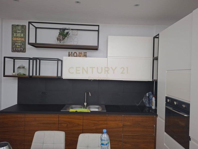 Appartamento 2+1 in affitto a Rruga Adria, Durazzo, 112 m²