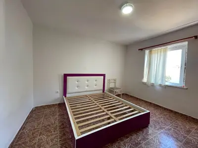 Apartament 1+1 në shitje në Shkolla Jakov Xoxa, Fier, 45 m². Foto 6 nga 8