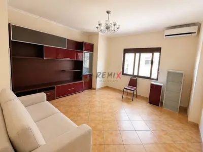 Apartament 2+1 në shitje në Rruga Mujo Ulqinaku, Durrës, 77 m². Foto 3 nga 12