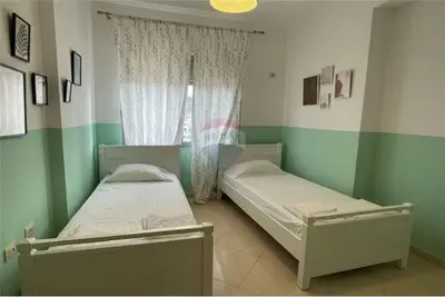 Apartament 2+1 me qera në Rruga Demokracia, Vlorë, 90 m². Foto 7 nga 10
