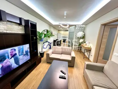 Apartament 1+1 me qera në Brryli, Tiranë, 69 m². Foto 1 nga 7