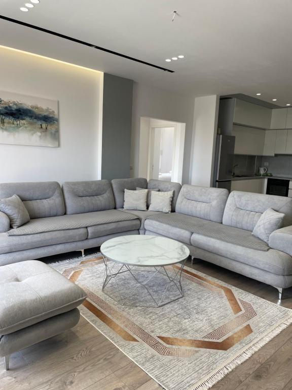 Apartament 2+1 në shitje në Rruga Janaq Kumi, Sarandë, 123 m². Foto 7 nga 12