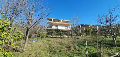 Shtëpi private në shitje në Ibë, Tiranë, 394 m². Foto 2 nga 10