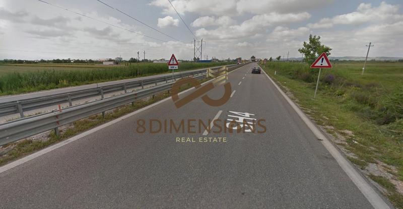 Tokë në shitje në Autostrada lushnje-fier, Lushnjë, 4 000 m²