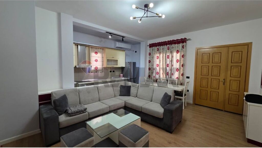 House for rent in Rruga e Elbasanit, Tirana, 130 m²