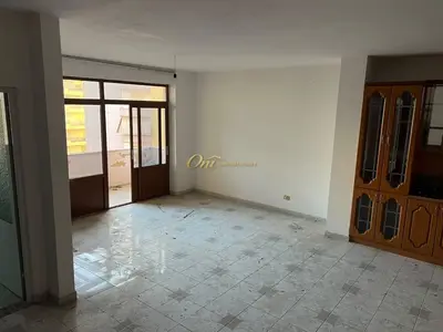 Appartamento 2+1 in vendita a Fieri, Fier, 126 m². Foto 1 di 4