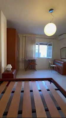 Apartament 2+1 me qera në Liceu Artistik, Tiranë, 130 m². Foto 3 nga 8