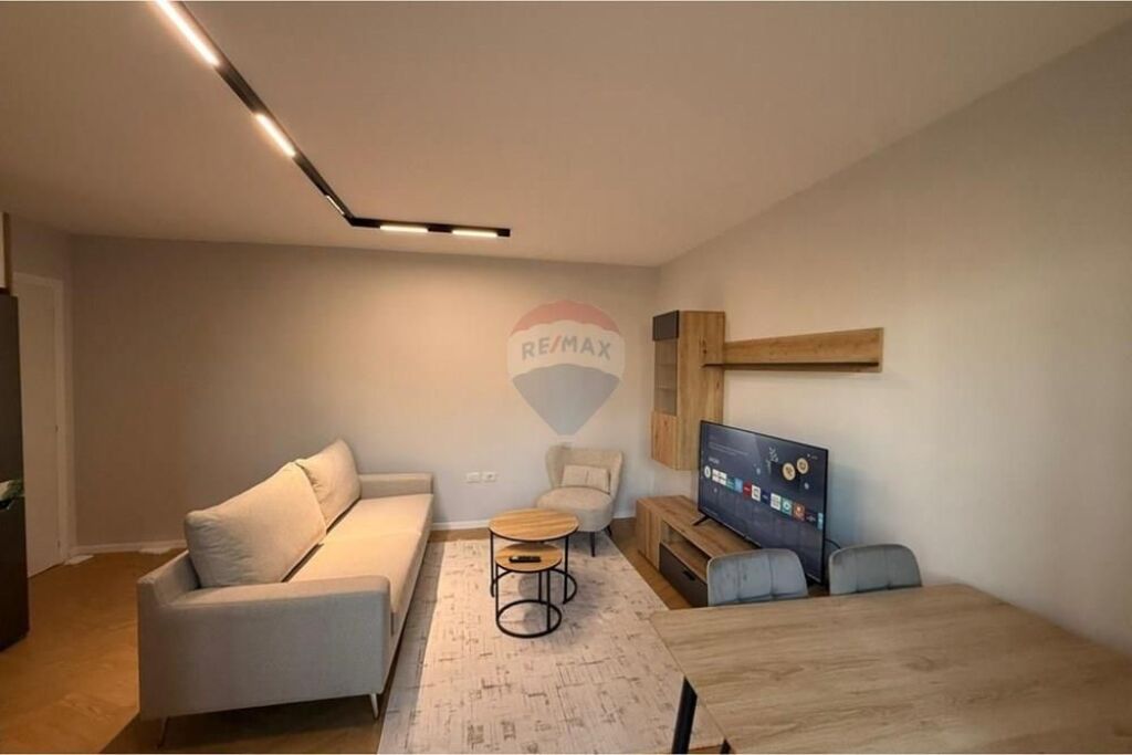 Apartment for sale in Selvia, Tirana, 53 m². Photo 2 of 3