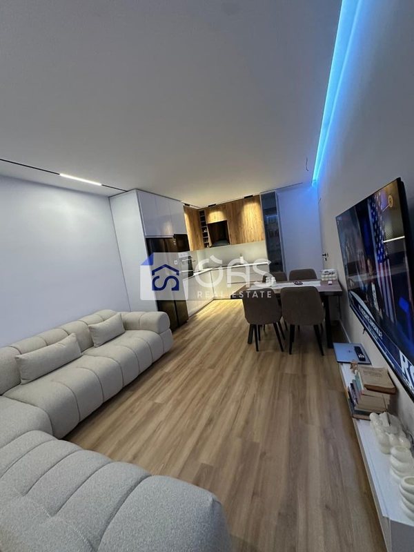 Appartamento 2+1 in vendita a Univers City, Tirana, 97 m²