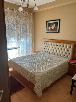 Apartament 2+1 me qera në Rruga Ramazan Bogdani, Tiranë, 100 m². Foto 3 nga 4